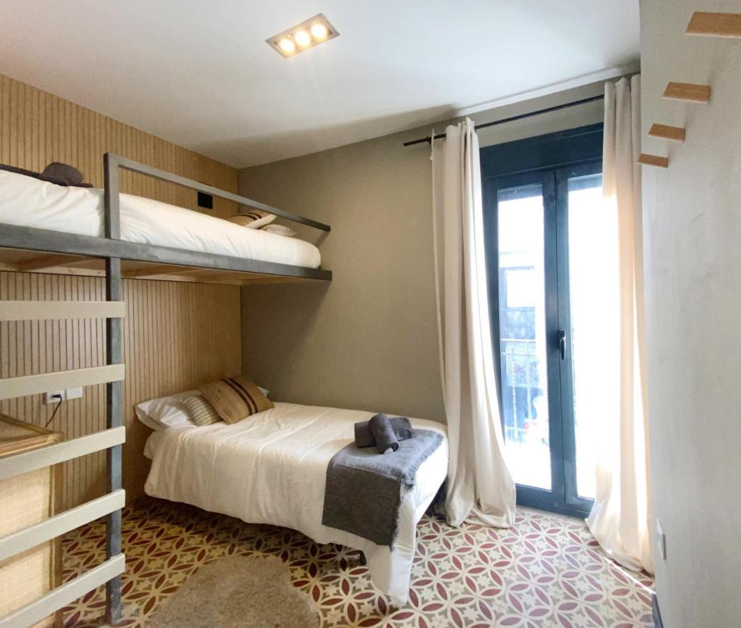 Fridays Flats Onix House Villa L'Hospitalet de Llobregat Eksteriør billede