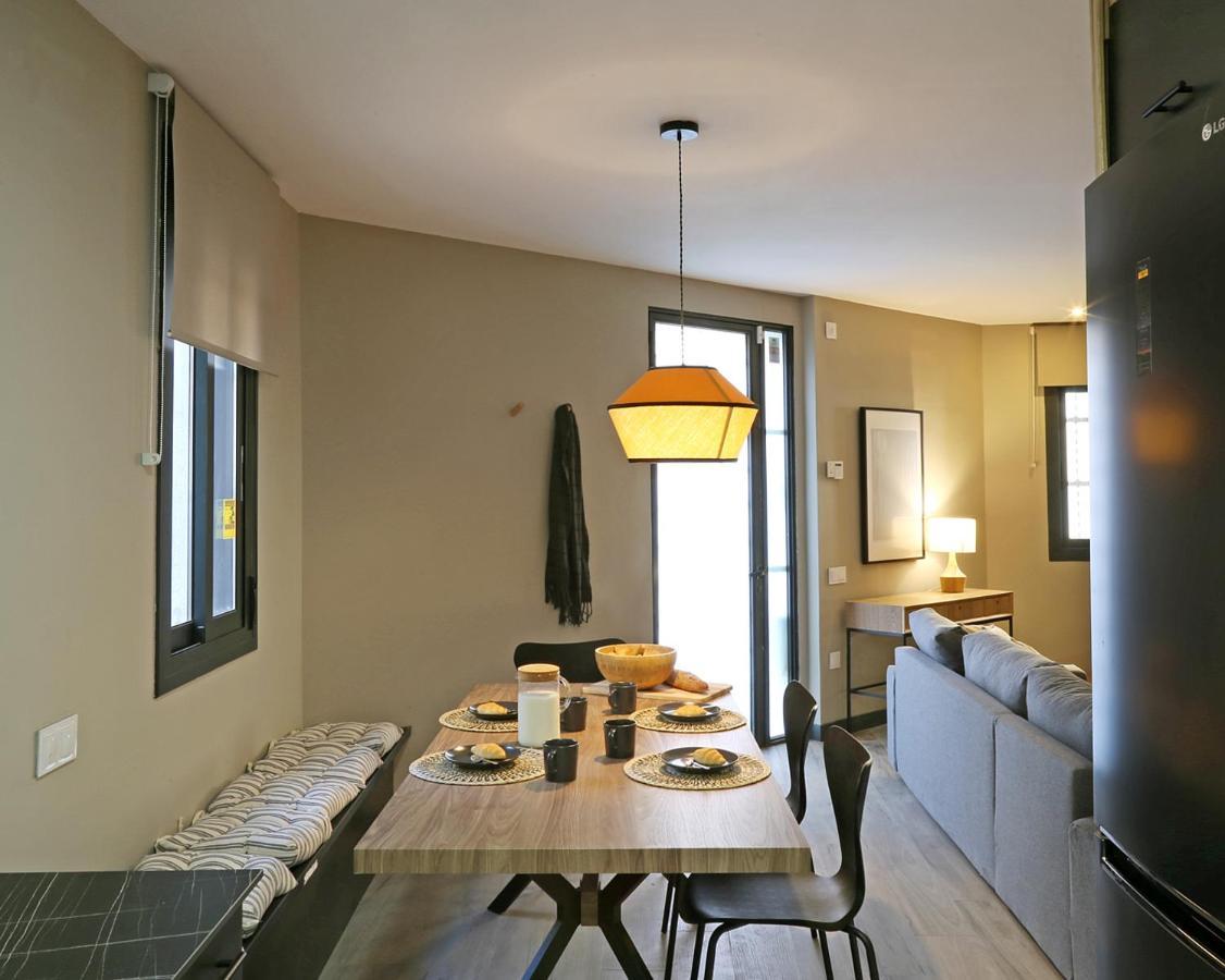 Fridays Flats Onix House Villa L'Hospitalet de Llobregat Eksteriør billede